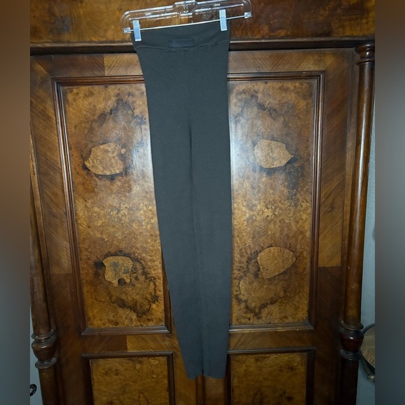 Essentials Fear of God- Brown Ribbed Knit Leggings. Size XS - Picture 2 of 9